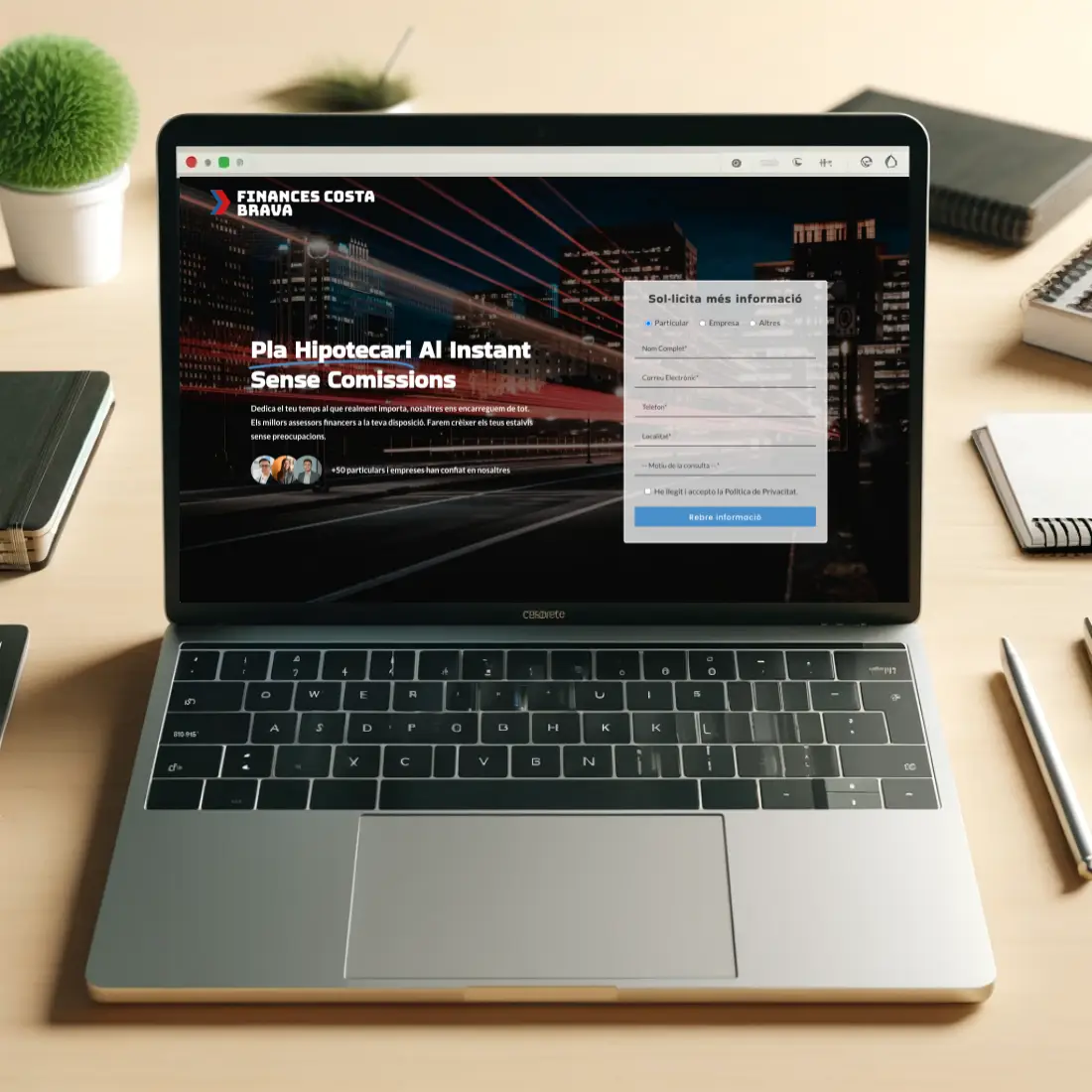Mockup de un ordenador con la página de inicio de Finances Costa Brava